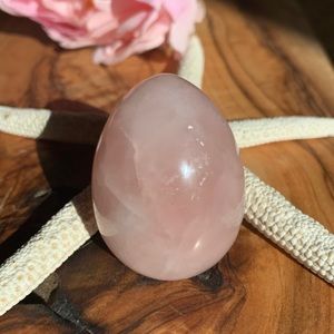 Egg shaped Rose Quartz✨💖
